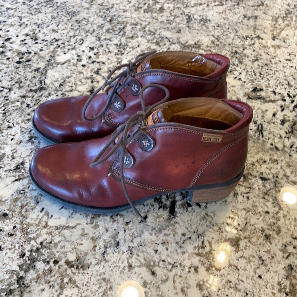 Pikolinos Le Mans Bootie 39